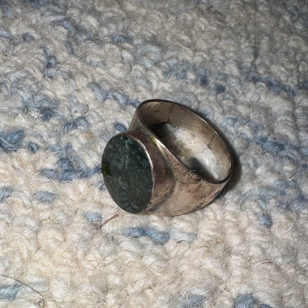 Guatemalan genuine sterling silver and Jade ring size 10